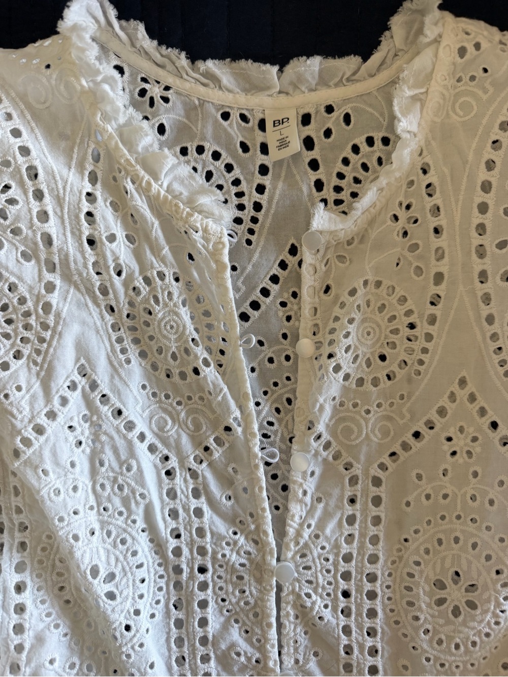 White Eyelet Ruffle Sleeve Women's Top - Picture 6 of 9